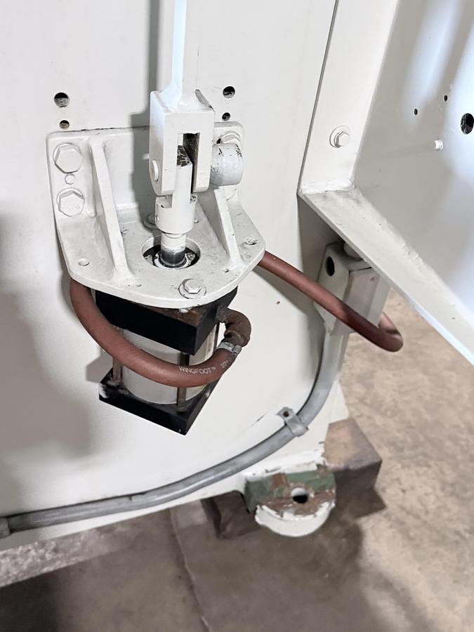 Used Cincinnati 90-10 Press Brake