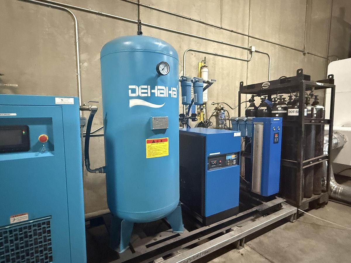 Used Sengfeng SF3015H4 Fiber Laser