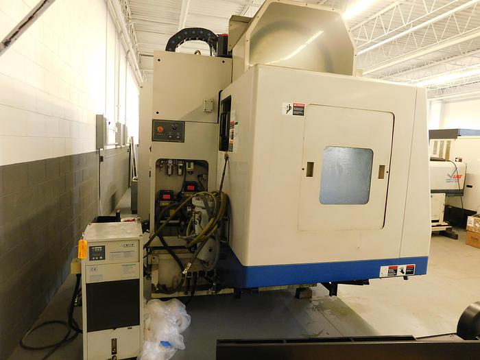 Used Doosan Daewoo DMV-4020 CNC Vertical Machining Center Fanuc