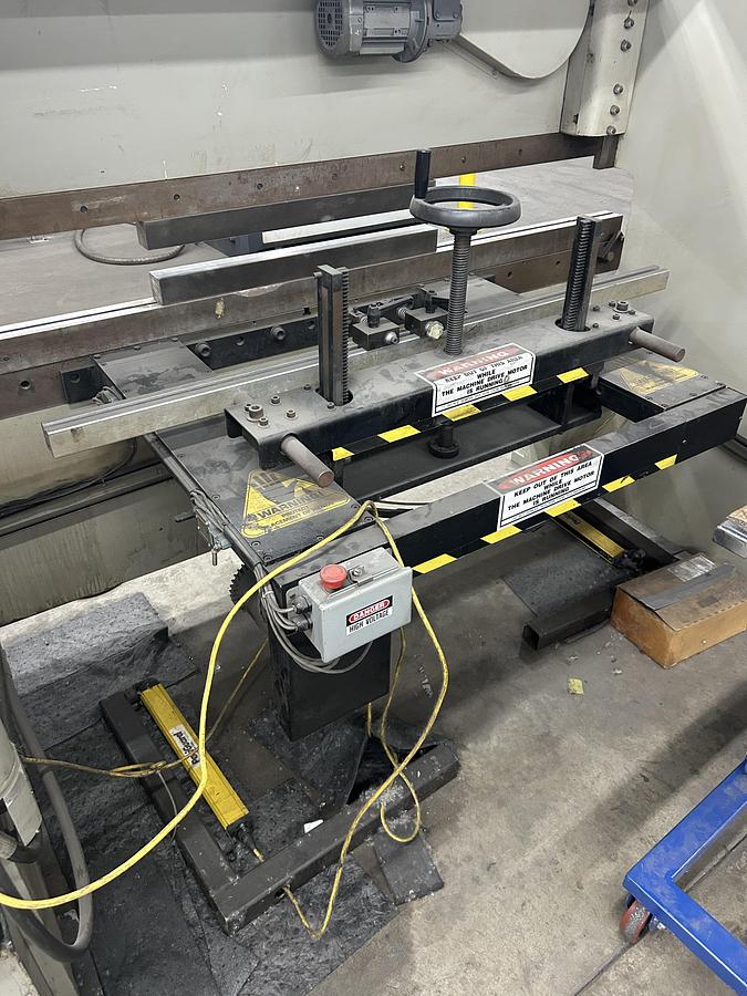 Used Accurpress 60 Ton Press Brake
