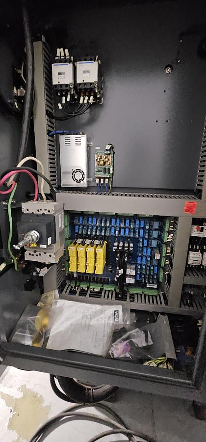 Used YCM XV1020 CNC Vertical Machining Center