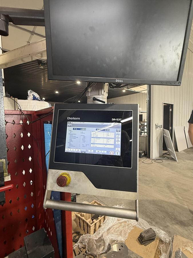 Used Nanjing Prima CNC Machinery 63 Ton Capacity, 2500mm Bed