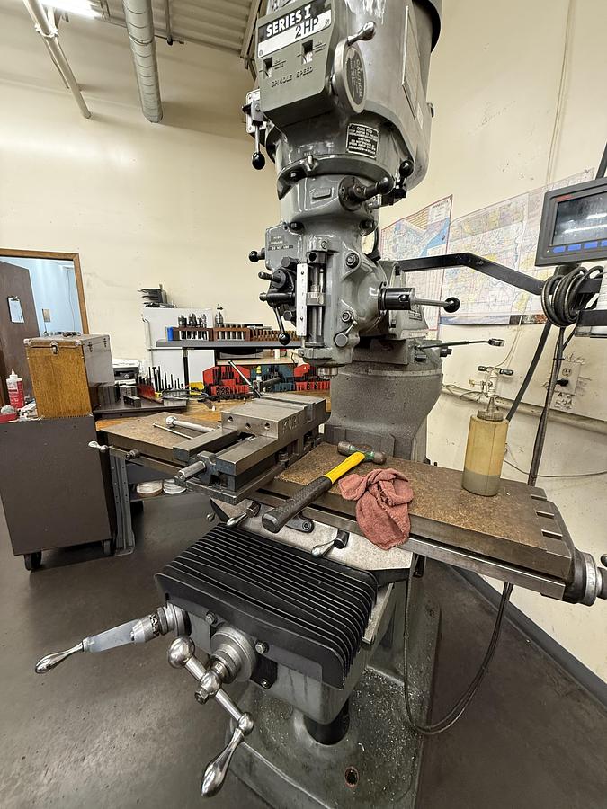 Used Bridgeport Series I Vertical Knee Mill