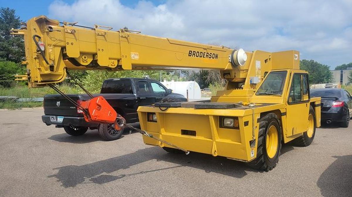 Used Brodeson IC200 Crane
