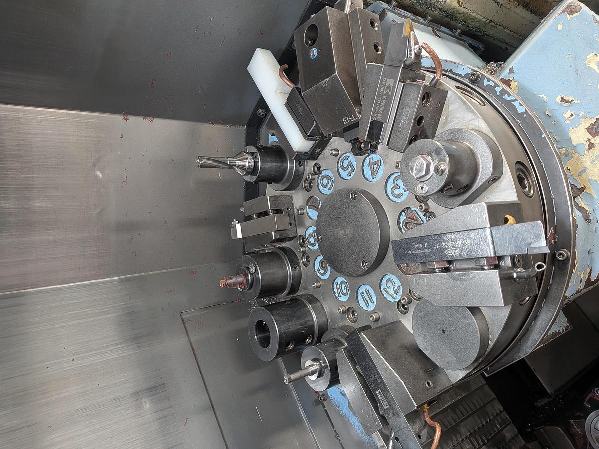 Used Hyundai Kia SKT15LMS CNC Lathe