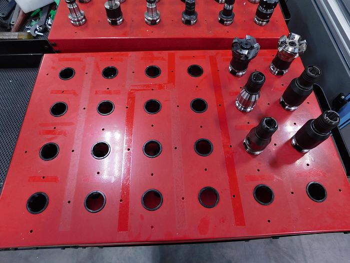 Used Fanuc Robodrill a-T14ie CNC Vertical Machining Center Pallet Shuttle