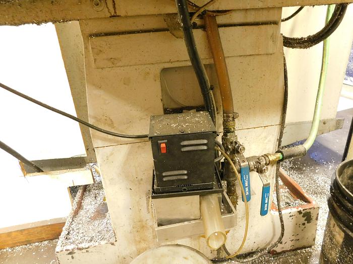 Used MILLTRONICS RH30 CNC Vertical Machining Center