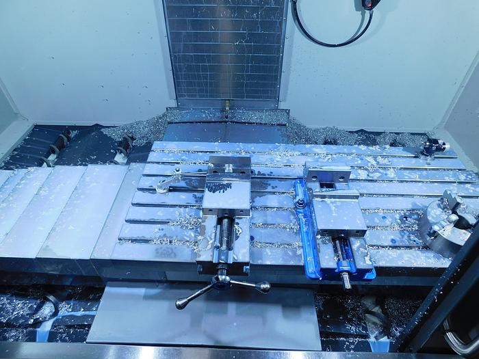 Used *LOW HOURS* 2023 HAAS VF3SSYT CNC VERTICAL MACHINING CENTER