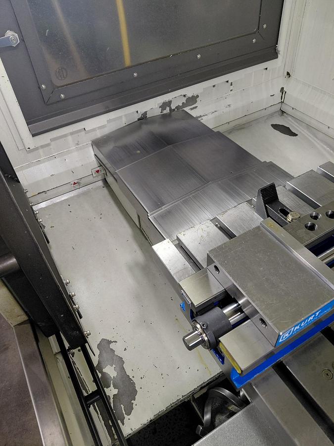 Used Kitamura Mycenter 4XiD Vertical Machining Center