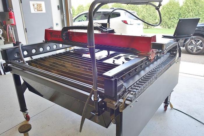 Used Lincoln Torchmate 4 x 4 Plasma Cutting system