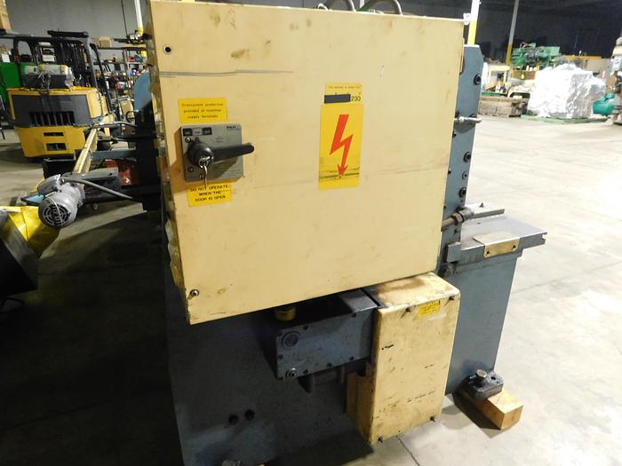 Used 3/16"x10' AMADA M3045 Mechanical Shear