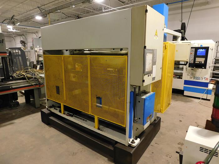 Used 8’ x 66 Ton Durma CNC Hydraulic Press Brake