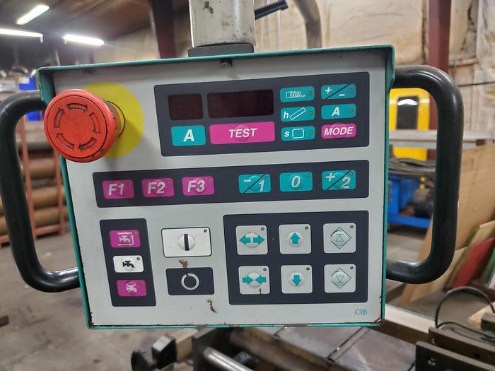 Used KMT SERIO 350 AF-E Vertical Column Automatic Cold Saw