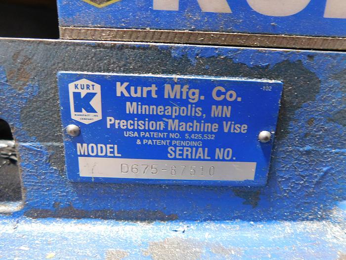 Used Kurt D675 6"-Machine Vise