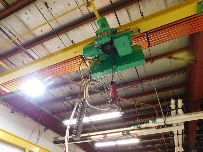 Used 2,000Lbs Bridge Crane System with Electric Chain Hoist