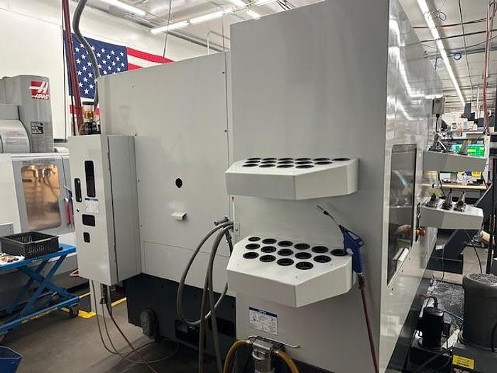 Used HAAS EC400 CNC Horizontal Machining Center