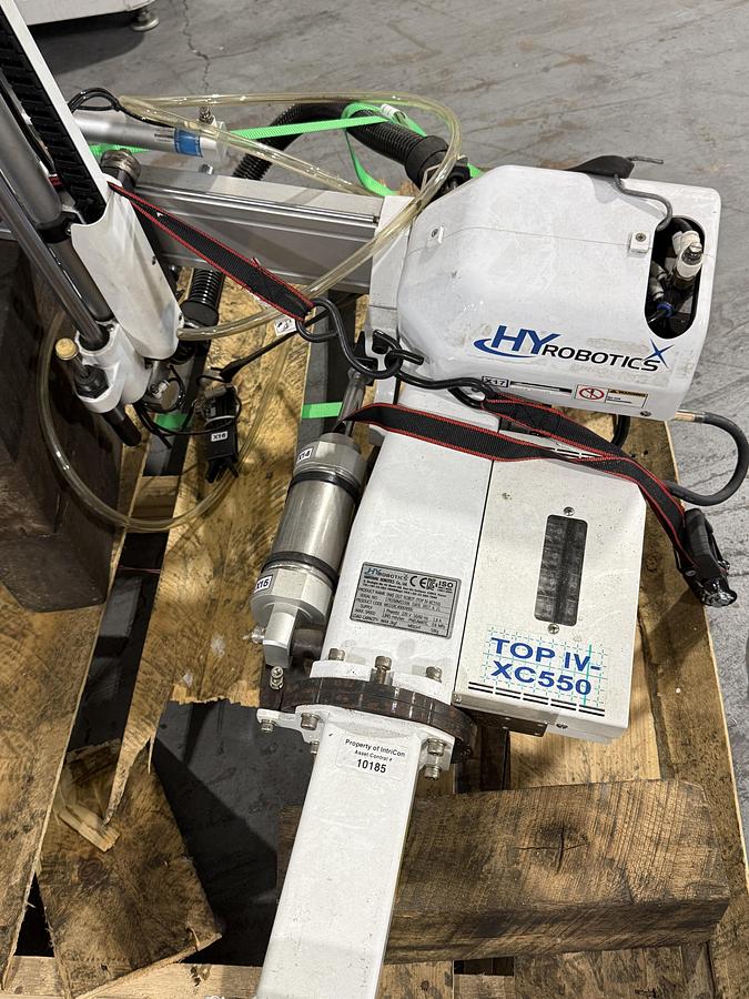 Used HY Robotics Take Out Robot (TOP IV-XC550), 2017