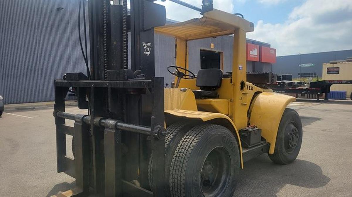 Used Hyster 20,000 lb Forklift 