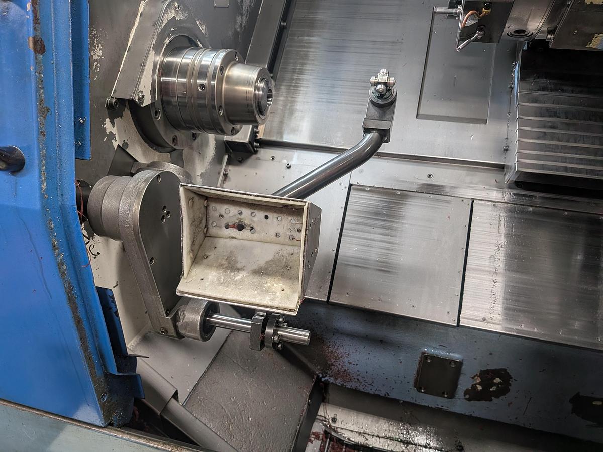 Used Hyundai Kia SKT15LMS CNC Lathe