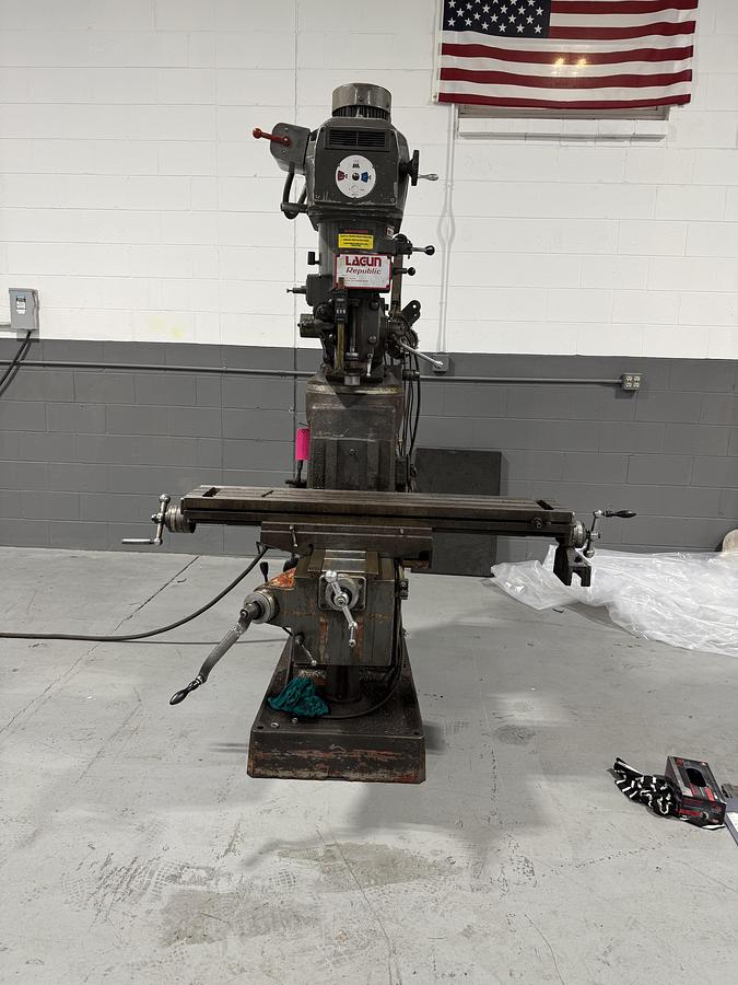 Used Lagun Vertical Knee Mill