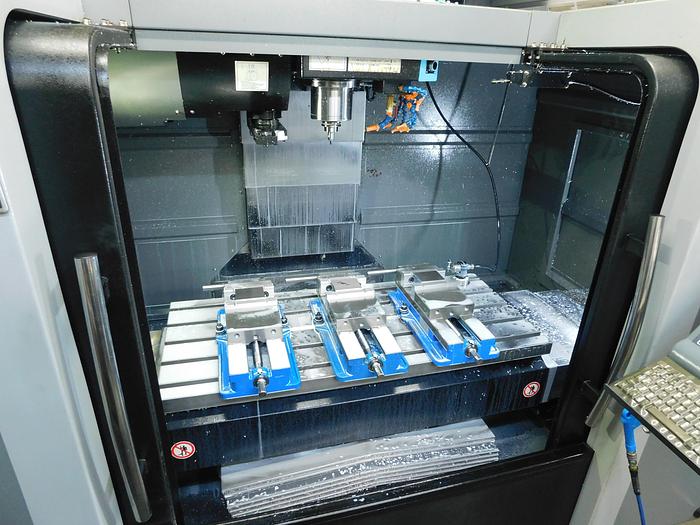 Used Hurco VM20i CNC VMC