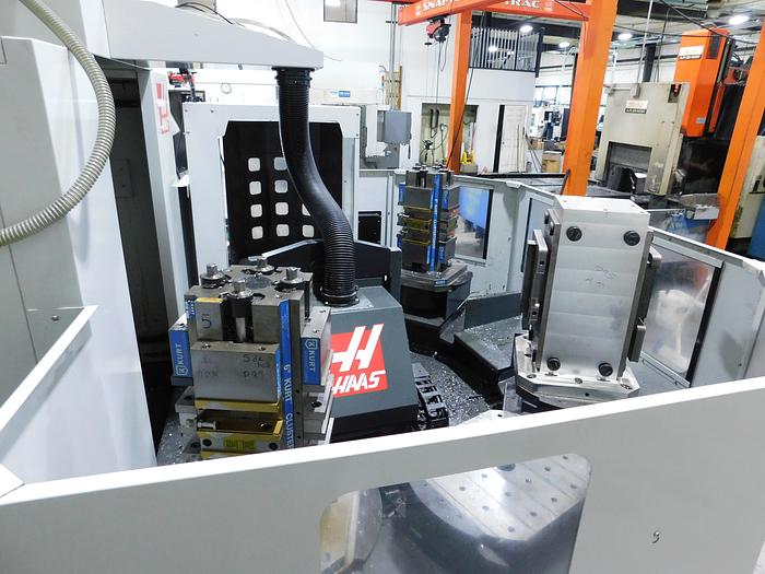 Used Haas EC400 CNC Horizontal Machining Center