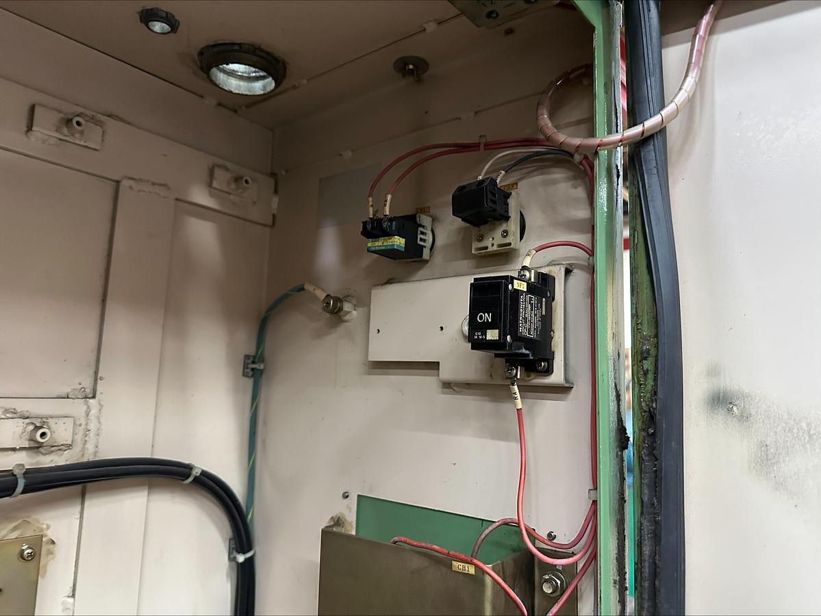 Used FANUC ARC Mate 120iB Welder with Lincoln weld package
