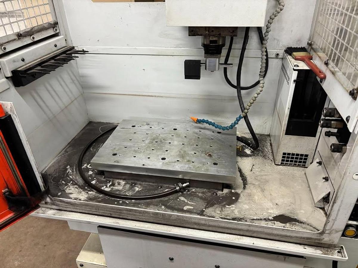 Used Charmilles Roboform 22 EDM, 2002