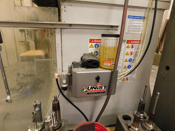 Used MILLTRONICS BR60IL CNC Bridgemill