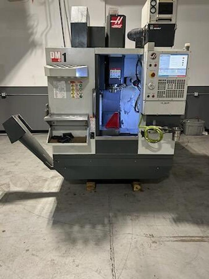 Used Haas DM-1 CNC Vertical Machining Center