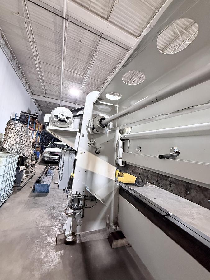 Used Cincinnati 90-10 Press Brake