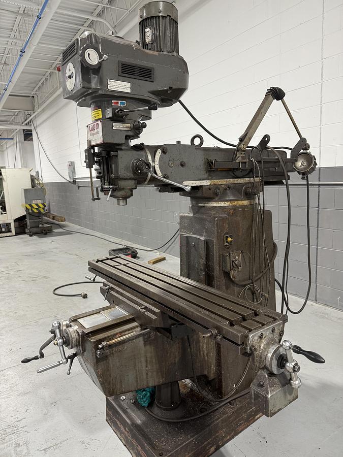 Used Lagun Vertical Knee Mill