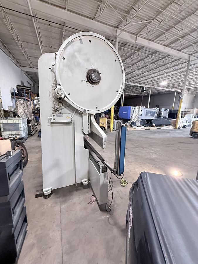 Used Cincinnati 90-10 Press Brake