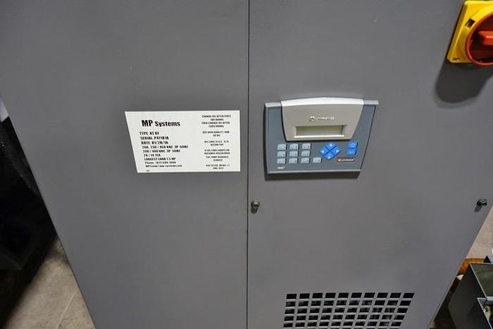 Used KIRA KDM43VCD Twin Pallet CNC Vertical Machining Center Fanuc