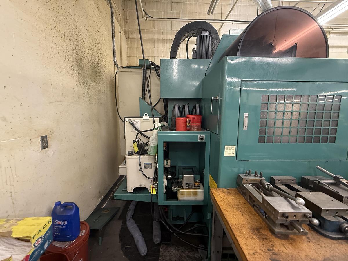 Used Matsuura MC600-VF Vertical Machining Centert