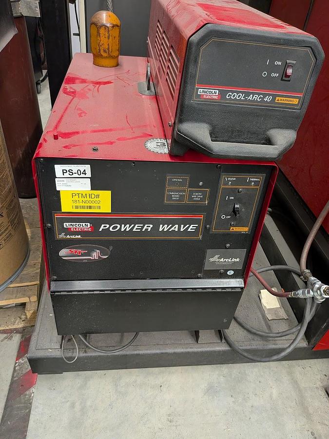 Used FANUC Robotics R-J3iB Controller with ARC Mate 120iB Welder