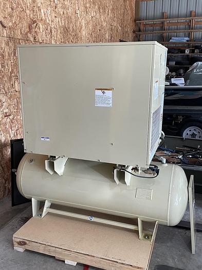 Used Ingersoll Rand 5HP Rotary Screw Air Compressor 120Gallon 18.5Cfm