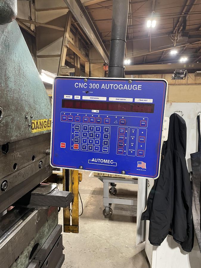 Used Cincinnati 440 Ton Press Brake
