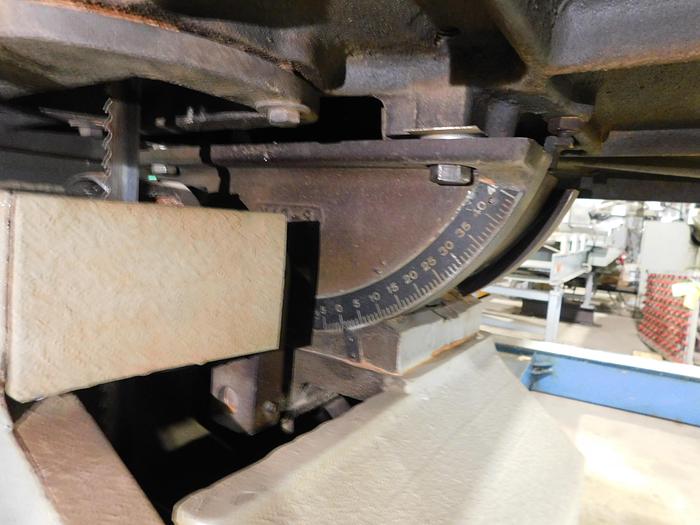 Used American Sawmill Machinery 35" Vertical Bandsaw