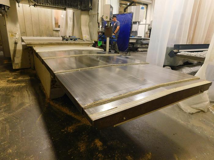 Used MILLTRONICS BR60IL CNC Bridgemill