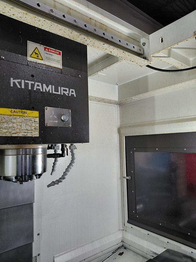 Used Kitamura Mycenter 4XiD Vertical Machining Center