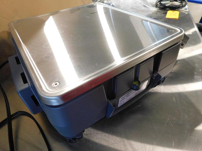 Used Avery Weigh-Tronix Bench Top Digital Scale