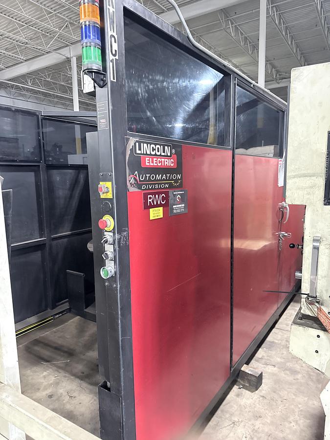 Used FANUC ARC Mate 120iB Robot Welder with Lincoln weld package