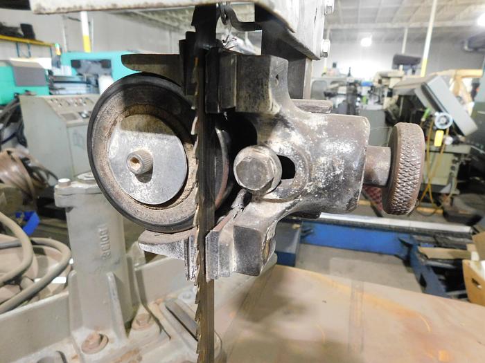Used American Sawmill Machinery 35" Vertical Bandsaw