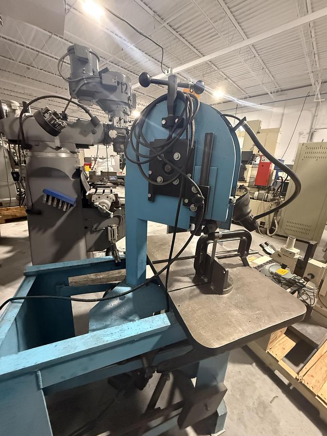 Used Roll-in Vertical Band Saw