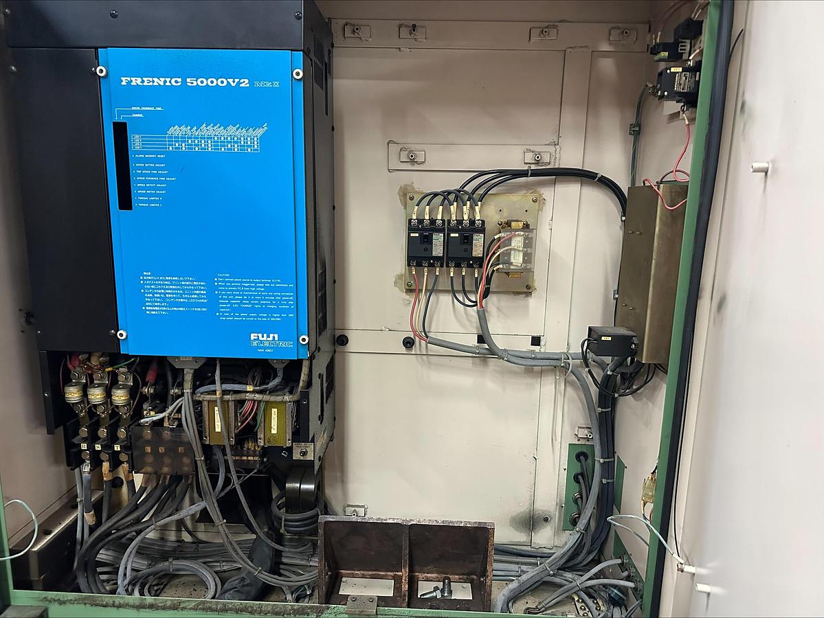Used FANUC ARC Mate 120iB Welder with Lincoln weld package