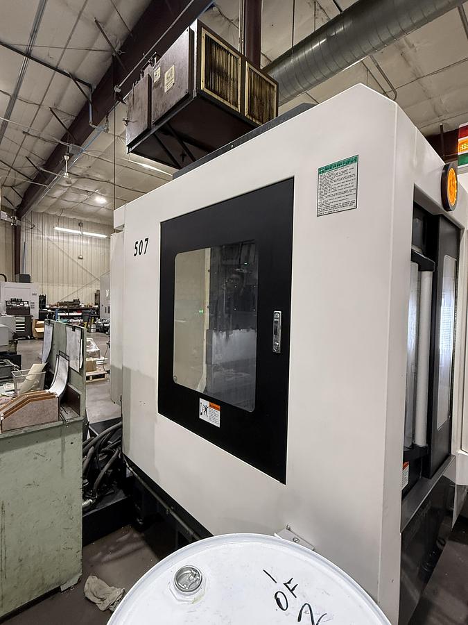 Used Ganesh Gen Mill T500 CNC Drilling & Tapping Machine