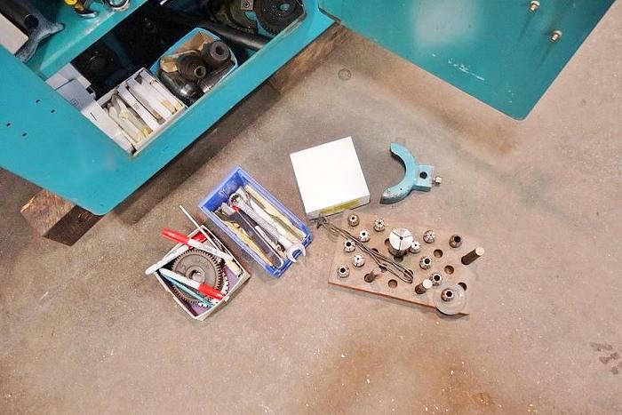 Used Cincinnati Monoset Tool and Cutter Grinder Including Tooling