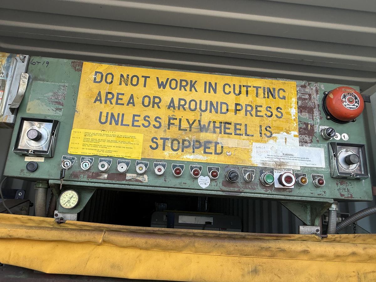 Used Thomson National Press Company, Clamshell Die Cutting & Creasing Press