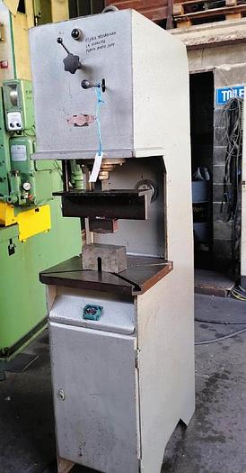 Usato PRESSA IDRAULICA DA 25TON